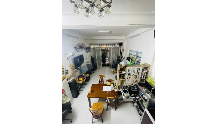 Ngộp khu Thiên Phước - giáp Q11 - 4 tầng  - view HXH gần 40 m2
